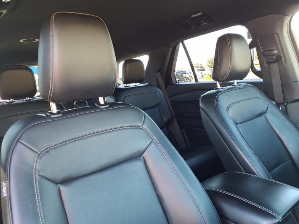 2020 Ford Explorer - Image 21