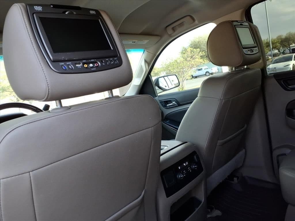 2019 Chevrolet Suburban - Image 16