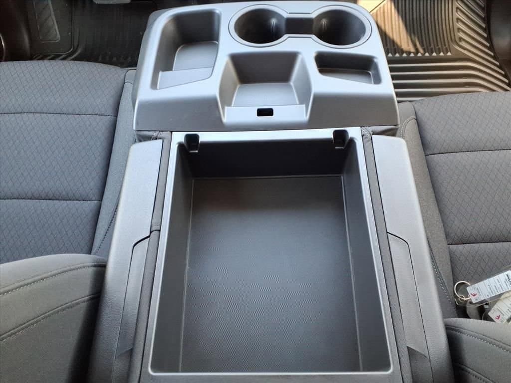 2026 Chevrolet Silverado 3500 HD Chassis Cab - Image 26