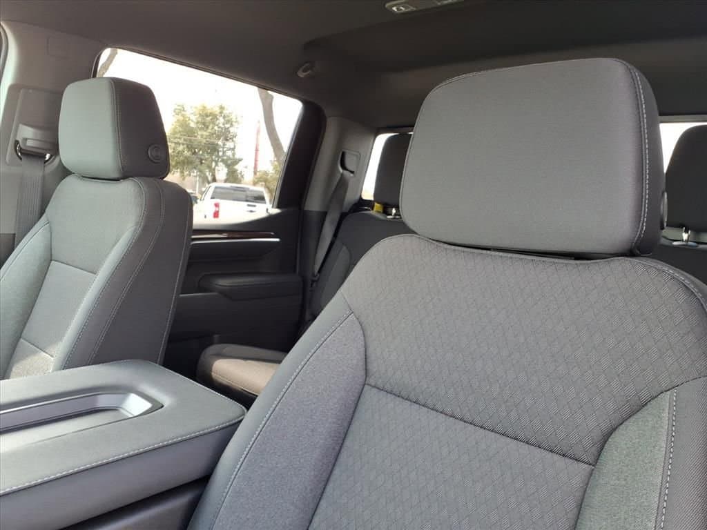 2026 Chevrolet Silverado 1500 - Image 11