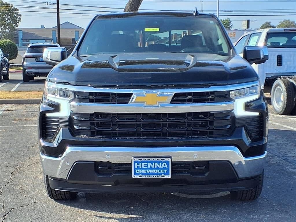 2026 Chevrolet Silverado 1500 - Image 2