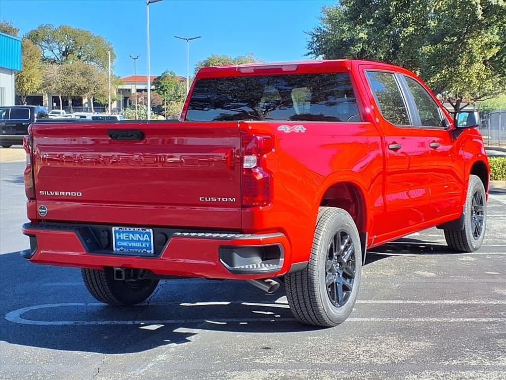 2026 Chevrolet Silverado 1500 - Image 4