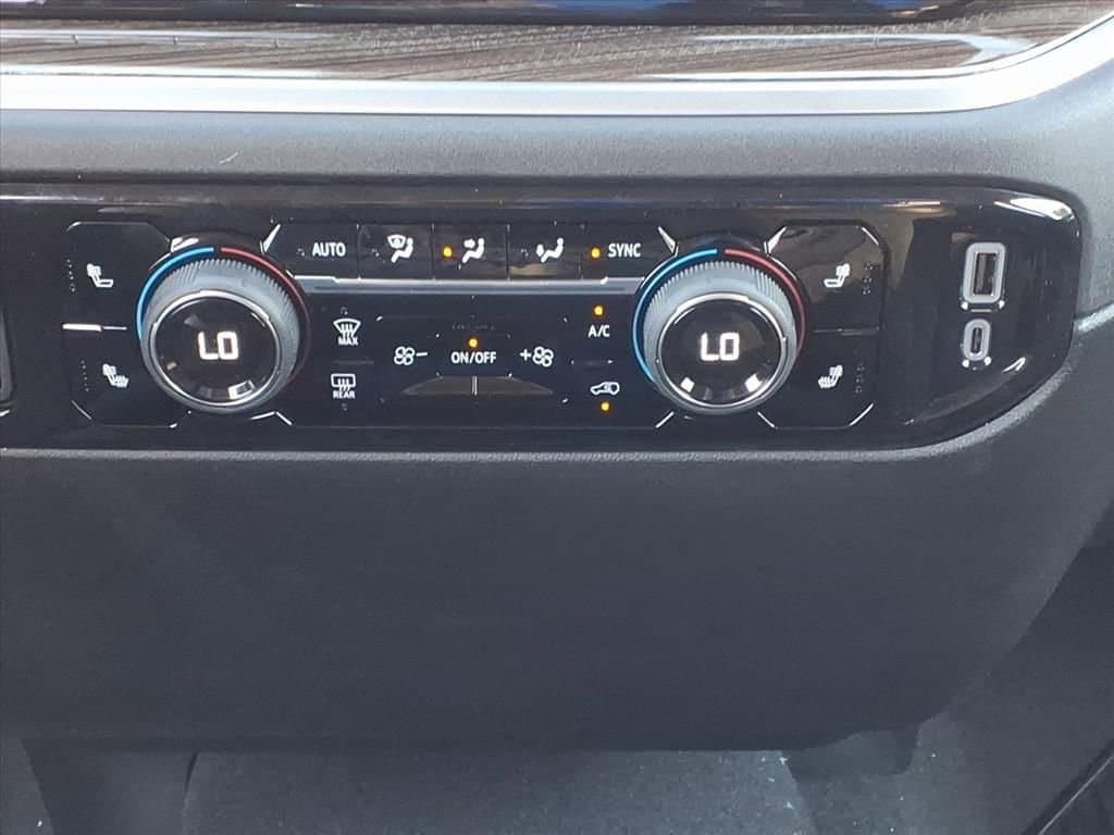 2026 Chevrolet Silverado 1500 - Image 18