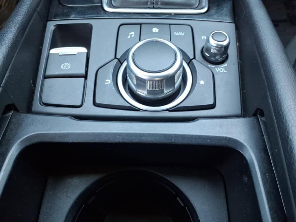 2018 Mazda Mazda3 4-Door - Image 15