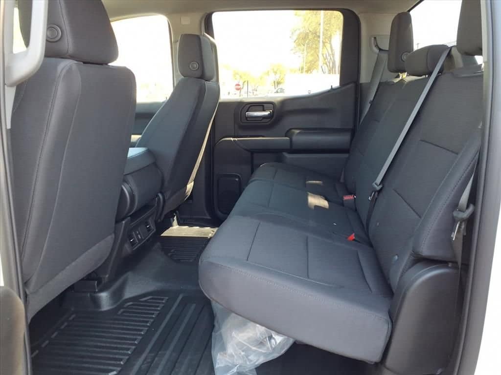 2026 Chevrolet Silverado 1500 - Image 13