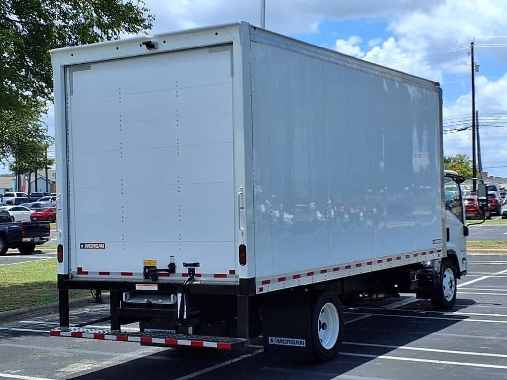 2025 Chevrolet Low Cab Forward 4500 HG - Image 4