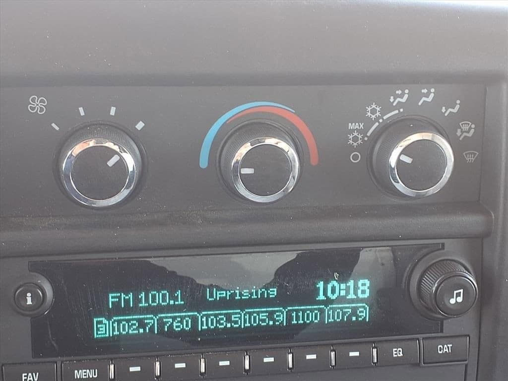 2025 Chevrolet Express Cutaway 3500 - Image 10