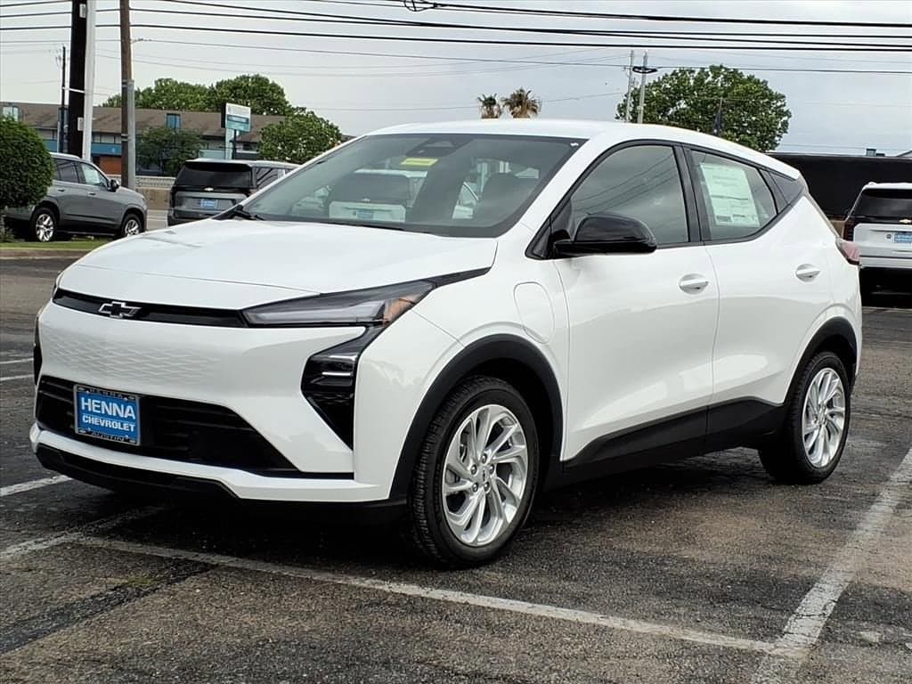 2027 Chevrolet Bolt - Image 7