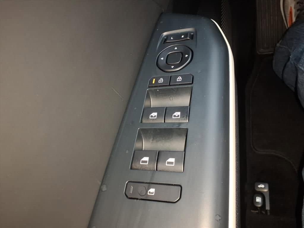 2025 Kia K4 - Image 33