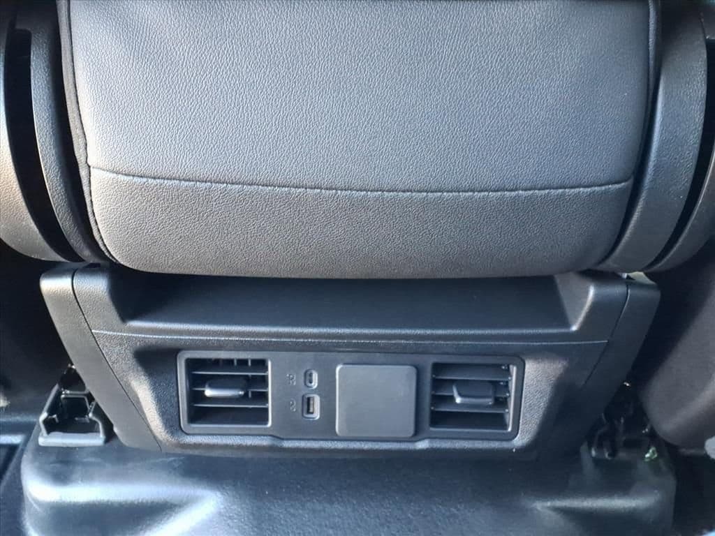 2026 Chevrolet Silverado 3500 HD Chassis Cab - Image 17