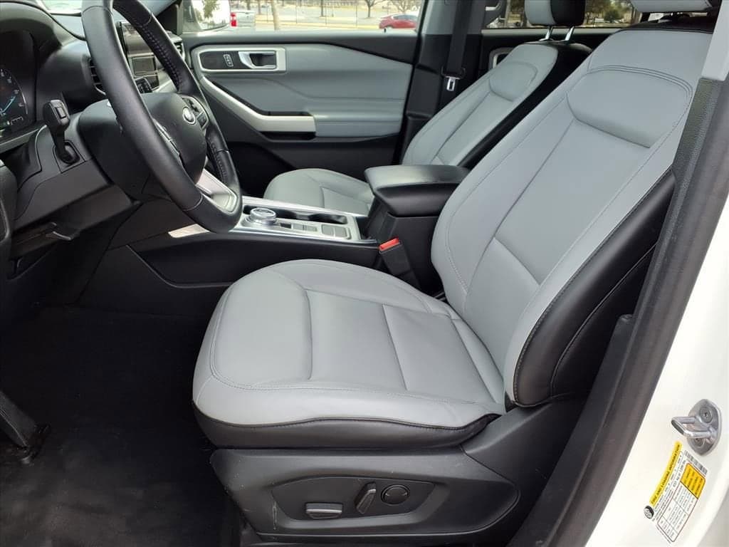 2021 Ford Explorer - Image 11