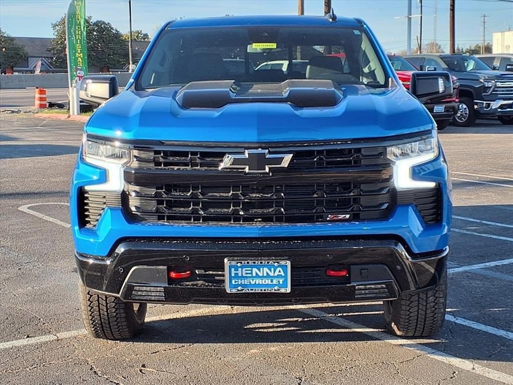 2026 Chevrolet Silverado 1500 - Image 2