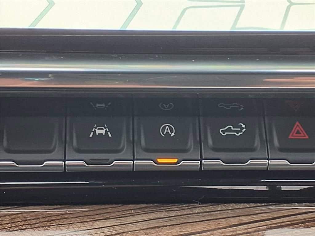 2026 Chevrolet Silverado 1500 - Image 10