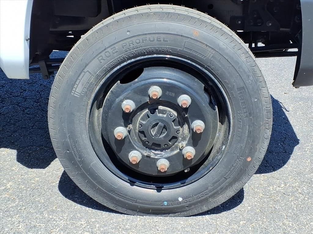 2024 Chevrolet Silverado 5500 HD - Image 4