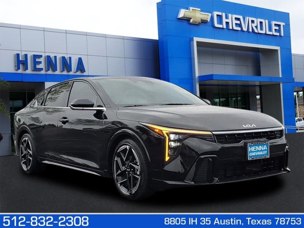 2025 Kia K4 - Image 1