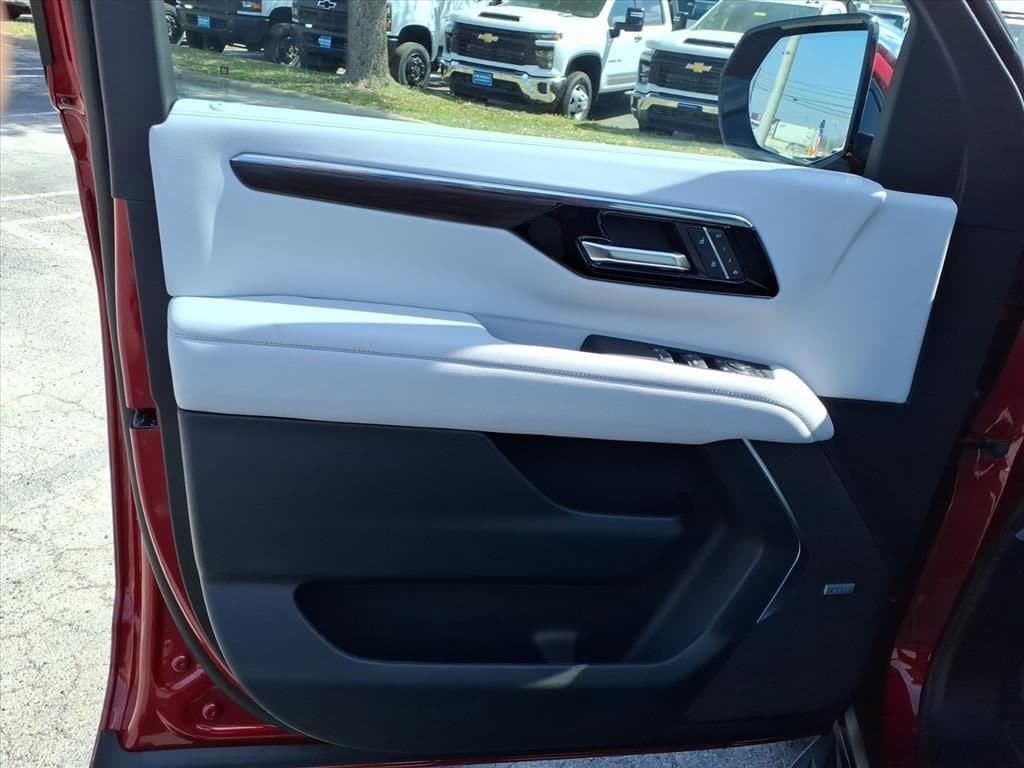 2026 Chevrolet Tahoe - Image 11