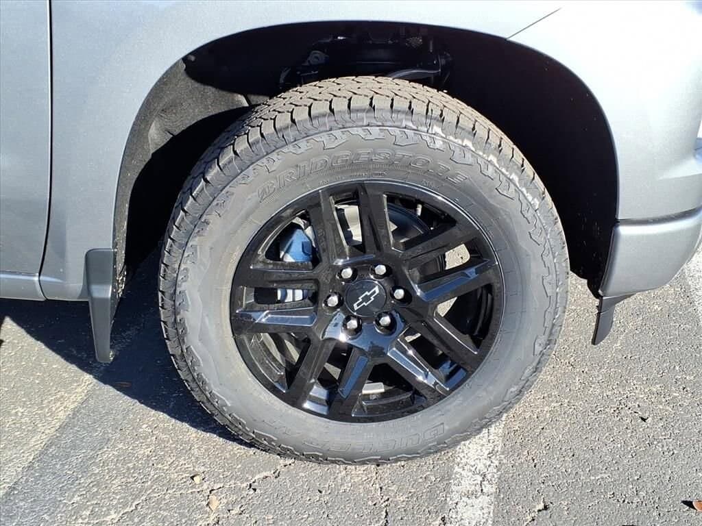 2026 Chevrolet Silverado 1500 - Image 6