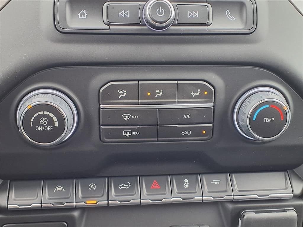 2026 Chevrolet Silverado 1500 - Image 14