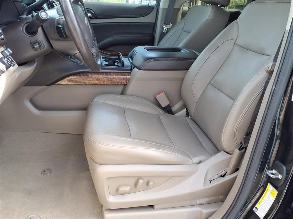 2019 Chevrolet Suburban - Image 16