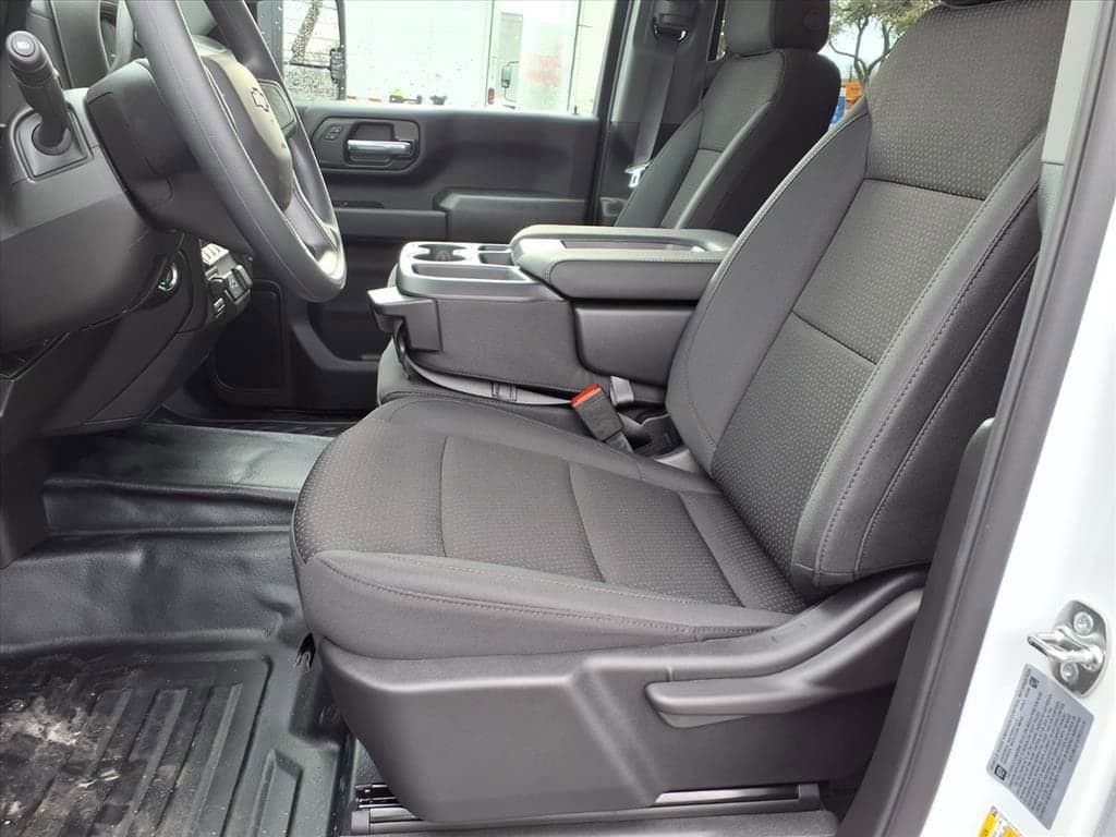 2026 Chevrolet Silverado 2500 HD - Image 9