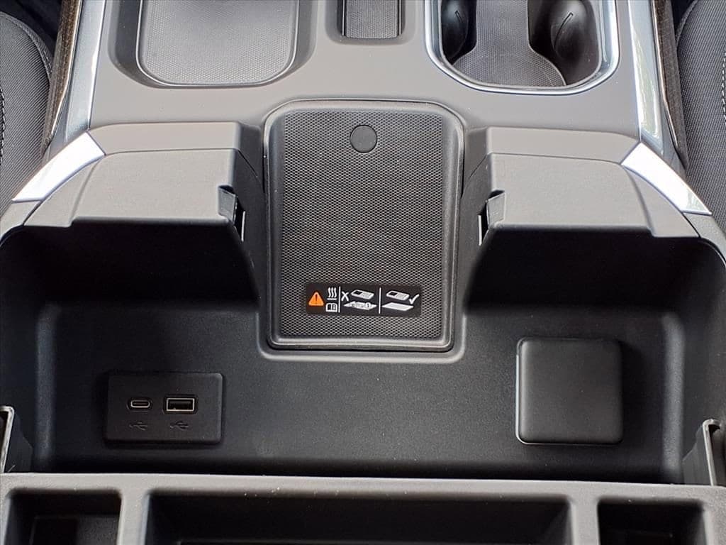 2026 Chevrolet Silverado 1500 - Image 16