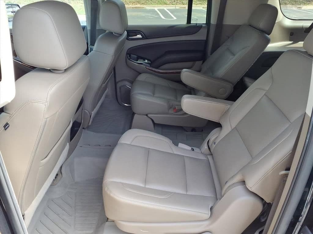 2019 Chevrolet Suburban - Image 21