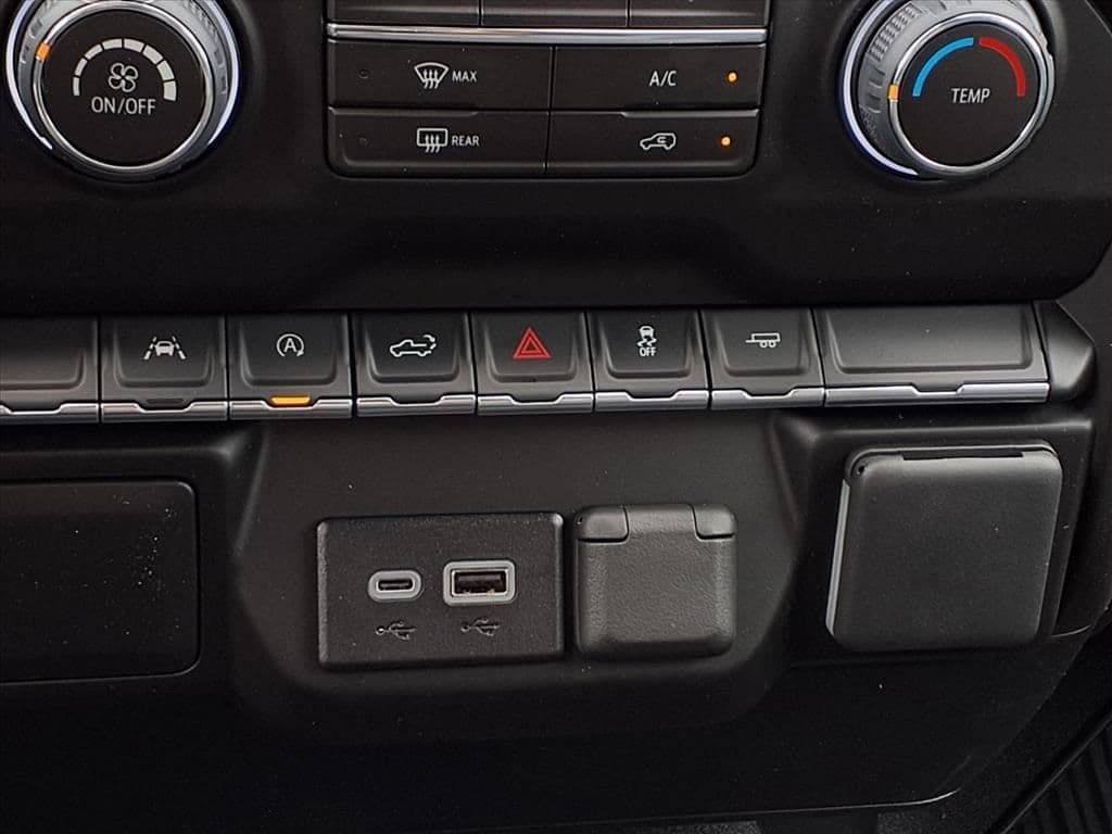 2026 Chevrolet Silverado 1500 - Image 16