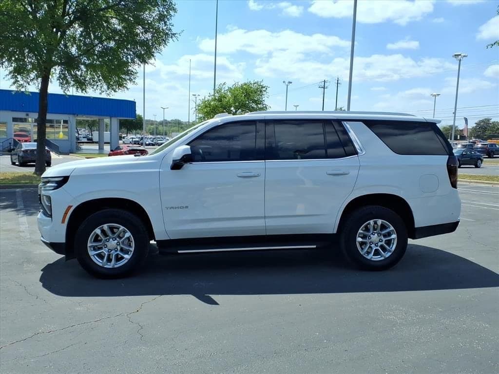 2025 Chevrolet Tahoe - Image 5