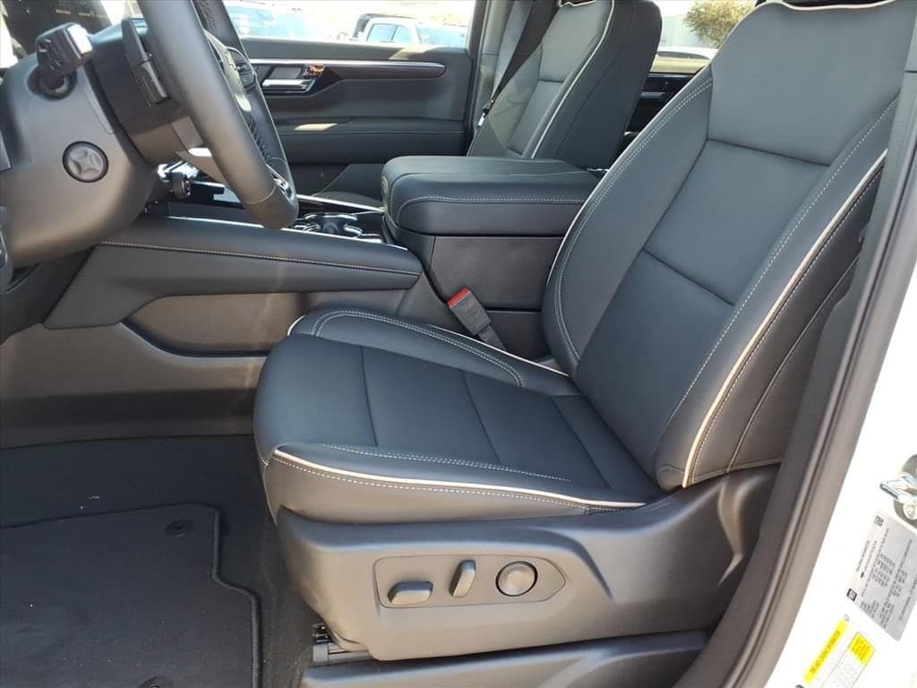 2026 Chevrolet Tahoe - Image 14