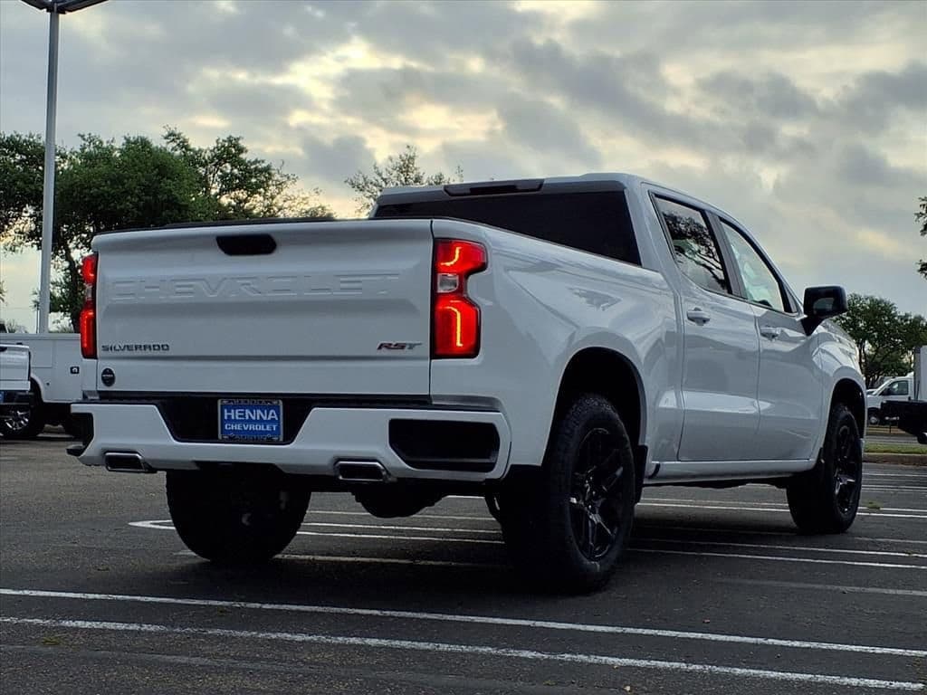 2026 Chevrolet Silverado 1500 - Image 5