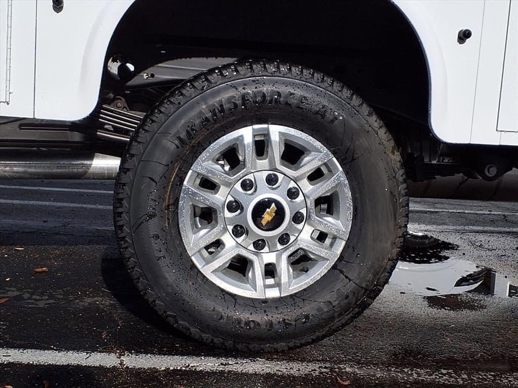 2026 Chevrolet Silverado 2500 HD - Image 4