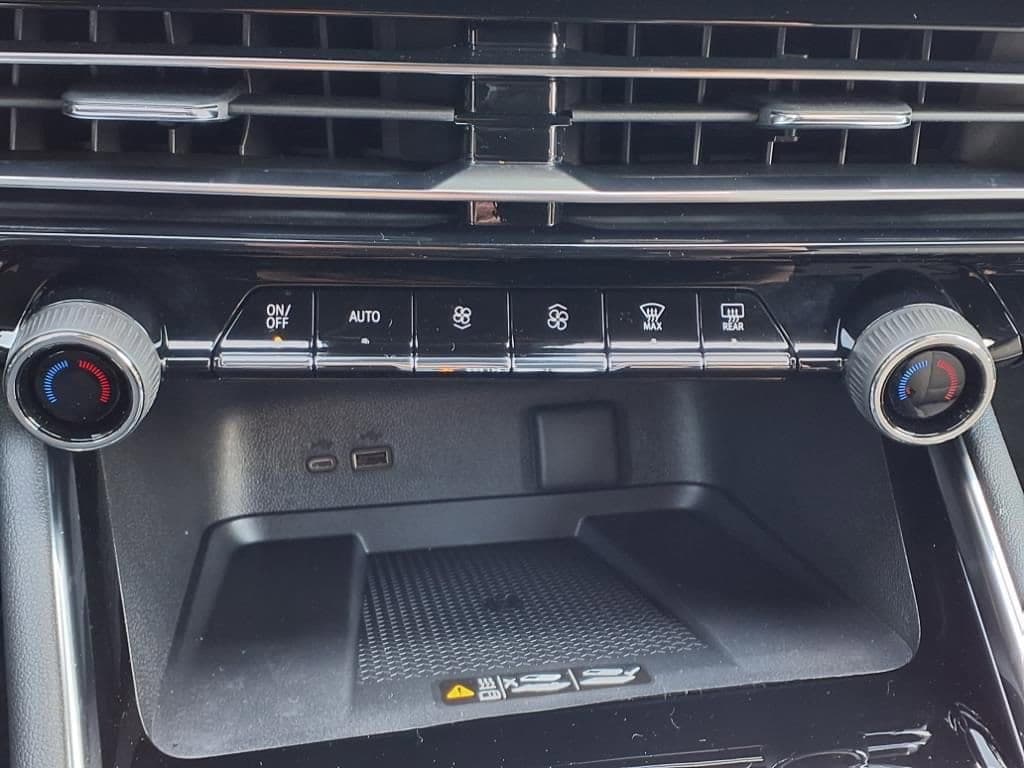 2026 Chevrolet Traverse - Image 16