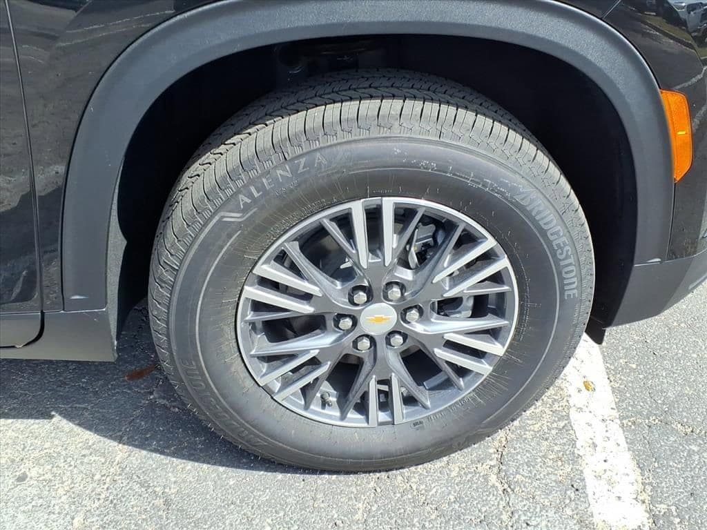 2026 Chevrolet Traverse - Image 6