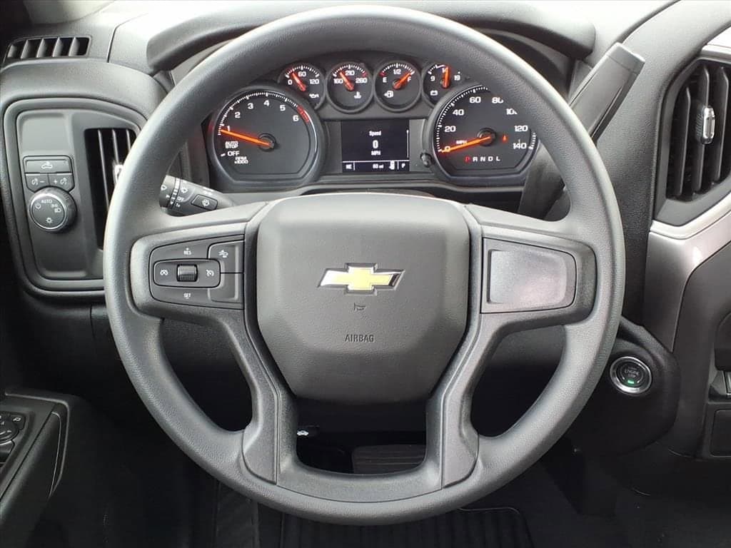 2026 Chevrolet Silverado 1500 - Image 13