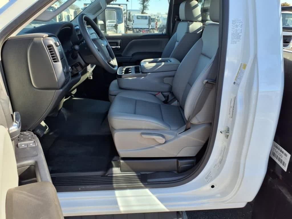 2023 Chevrolet Silverado 5500 HD - Image 6