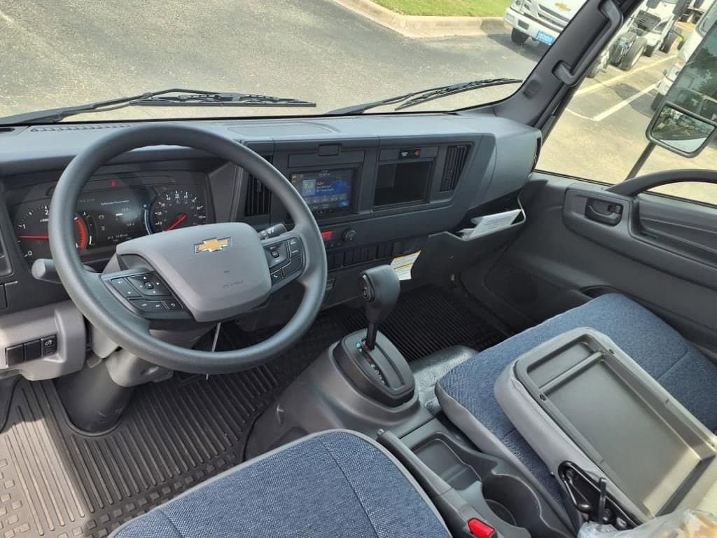 2025 Chevrolet Low Cab Forward 5500 XD - Image 7