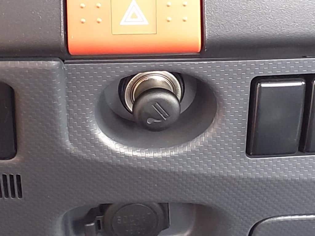 2025 Chevrolet Low Cab Forward 4500 HG - Image 16