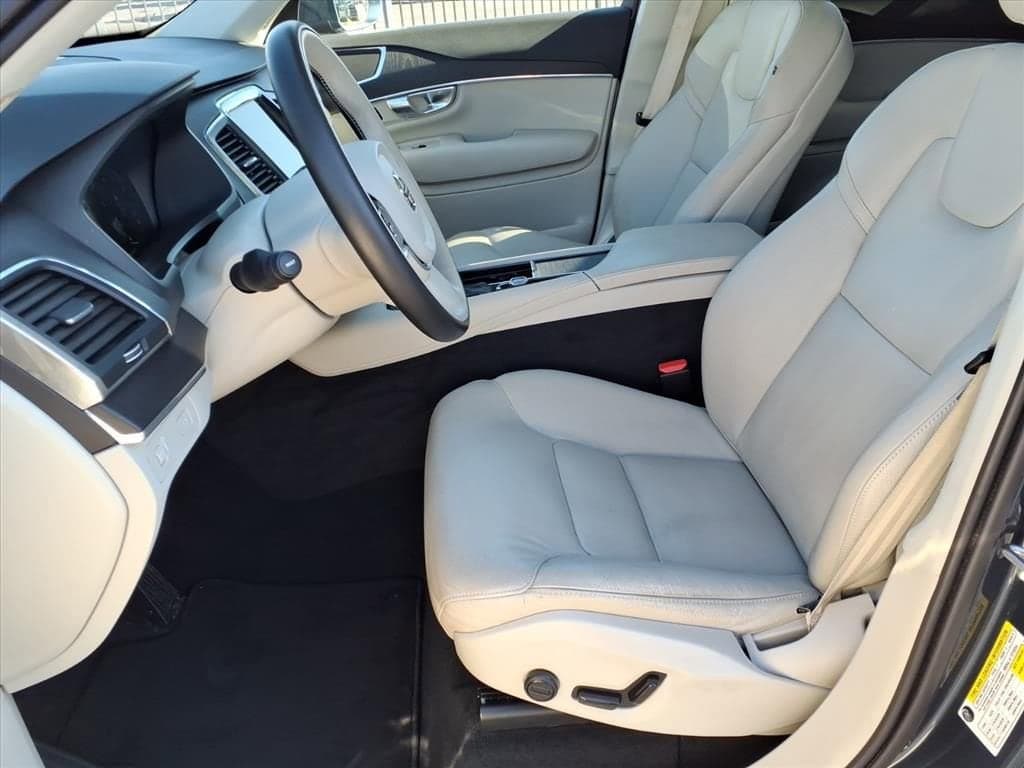 2020 Volvo XC90 - Image 15