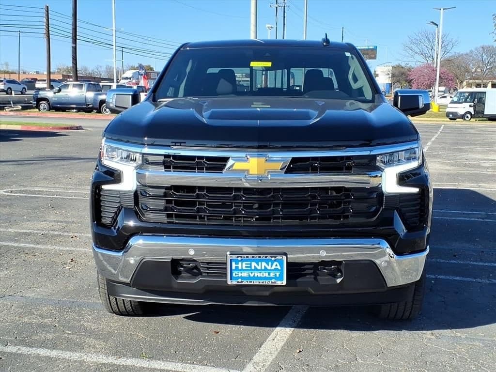 2026 Chevrolet Silverado 1500 - Image 2