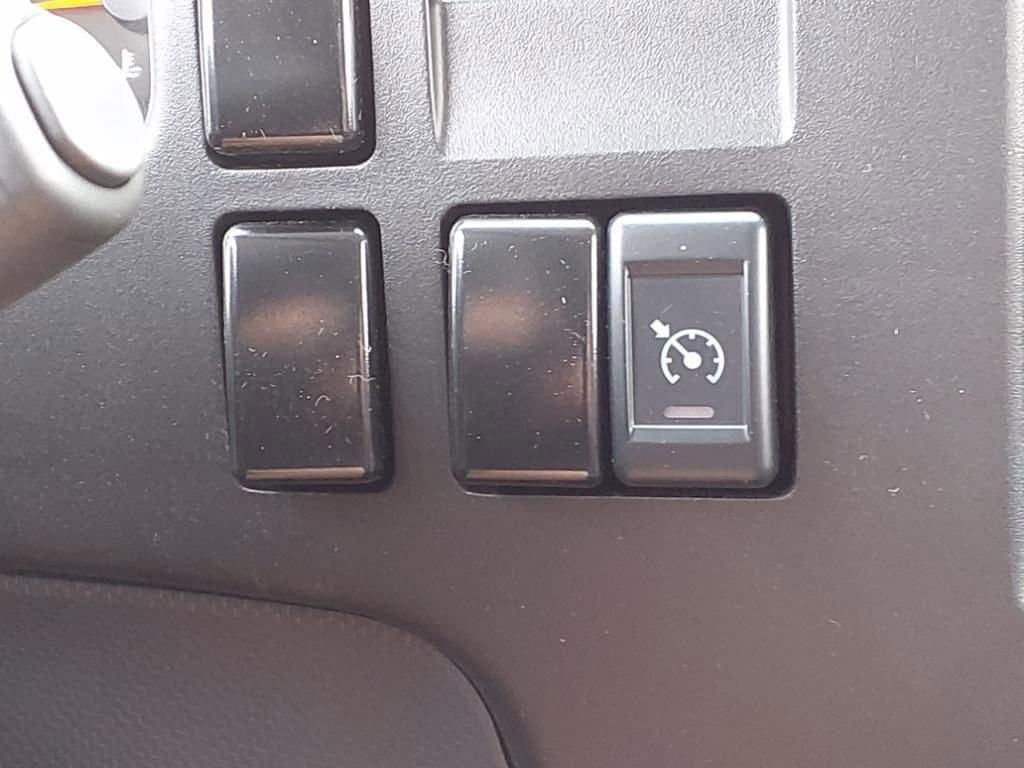 2025 Chevrolet Low Cab Forward 4500 HG - Image 12