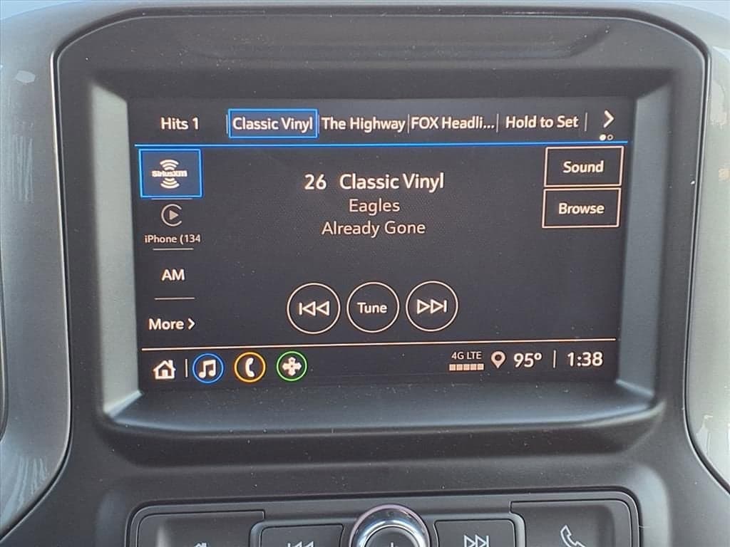 2026 Chevrolet Silverado 1500 - Image 12