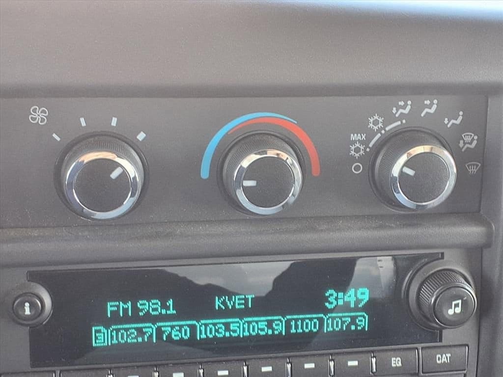 2025 Chevrolet Express Cutaway 3500 - Image 13