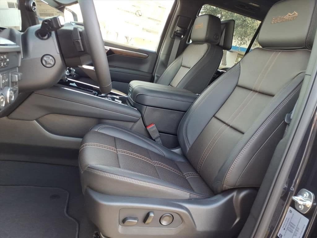 2026 Chevrolet Tahoe - Image 11