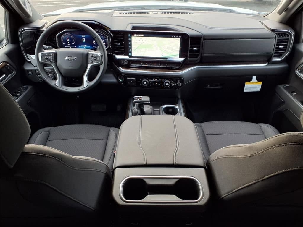 2026 Chevrolet Silverado 1500 - Image 7