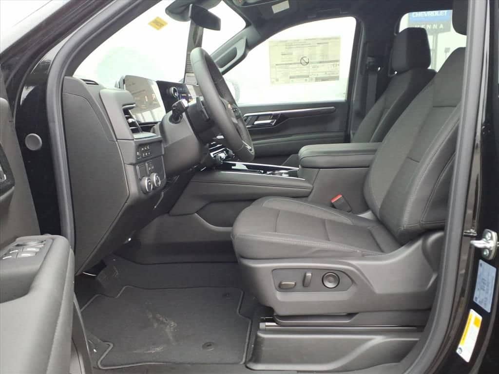 2026 Chevrolet Suburban - Image 14