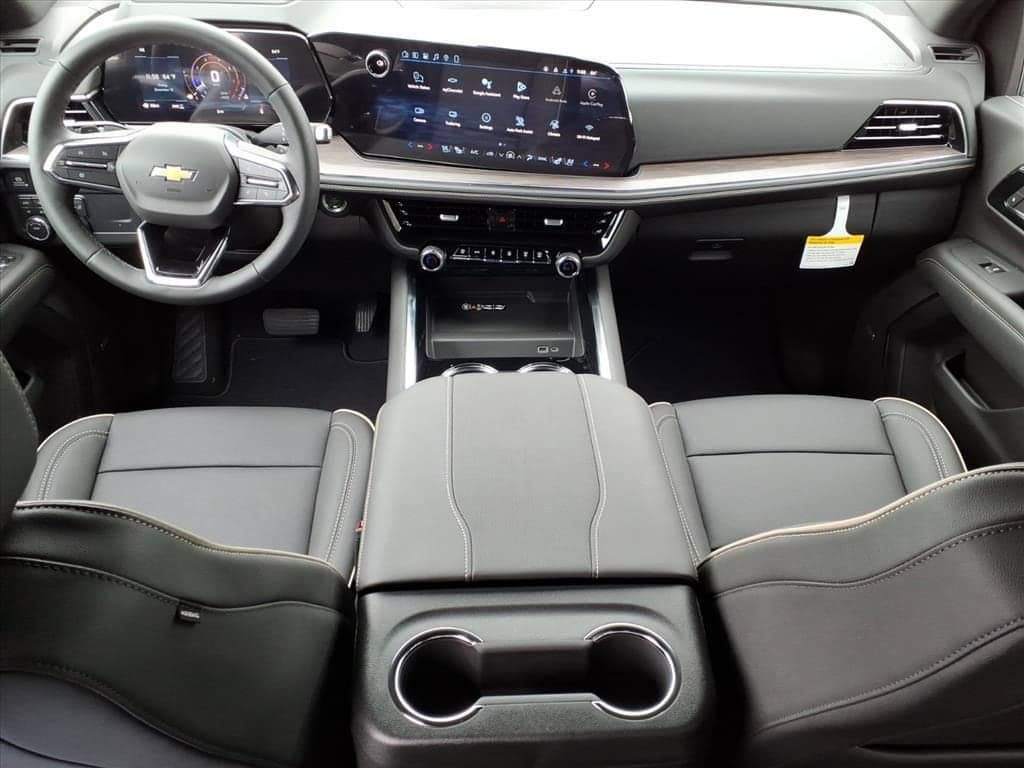 2026 Chevrolet Suburban - Image 15