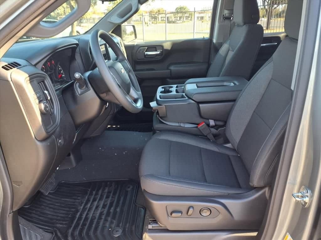 2026 Chevrolet Silverado 1500 - Image 6