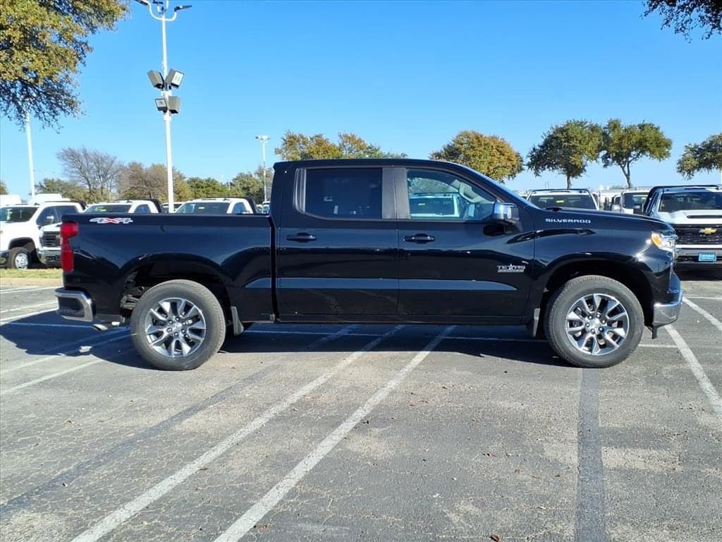 2026 Chevrolet Silverado 1500 - Image 5