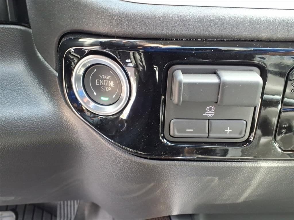 2026 Chevrolet Silverado 1500 - Image 10