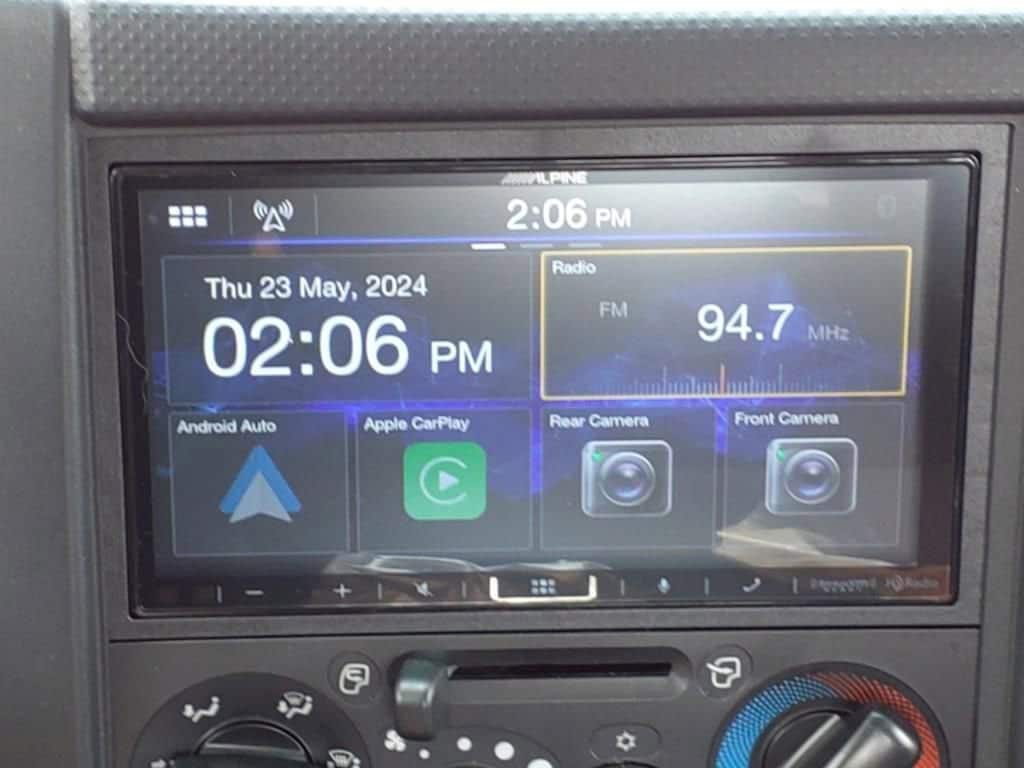 2025 Chevrolet Low Cab Forward 5500 XG - Image 12